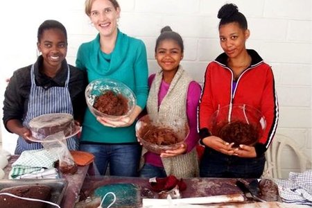 â€˜n Opgewonde groep Grootbossers, met vlnr Sandra Muchanyara, Simone Davel, Stephanie Baardman en Abby Lukas